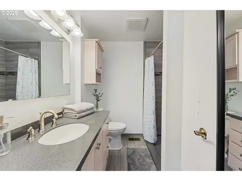 1532 Johnson Street North Bend OR 97459