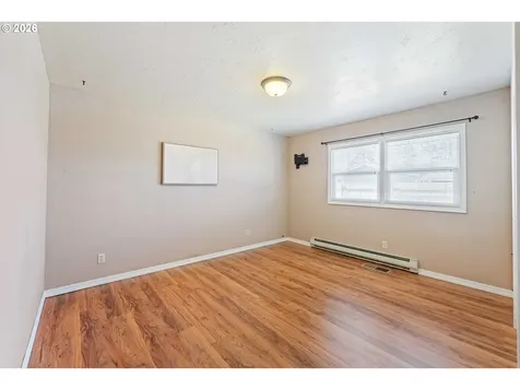 1532 Johnson Street North Bend OR 97459