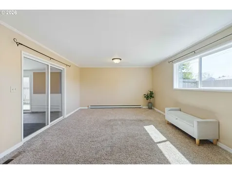 1532 Johnson Street North Bend OR 97459