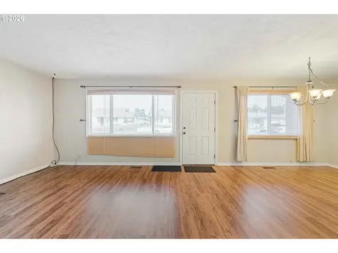 1532 Johnson Street North Bend OR 97459