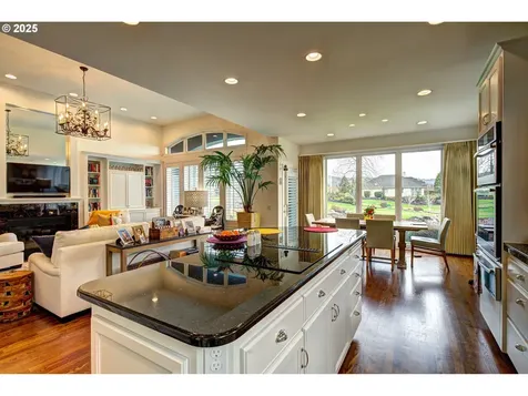 3848 NW Vardon Place Portland OR 97229