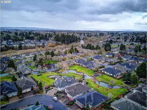 3848 NW Vardon Place Portland OR 97229