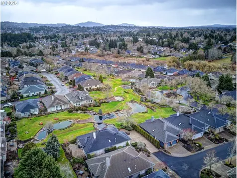 3848 NW Vardon Place Portland OR 97229