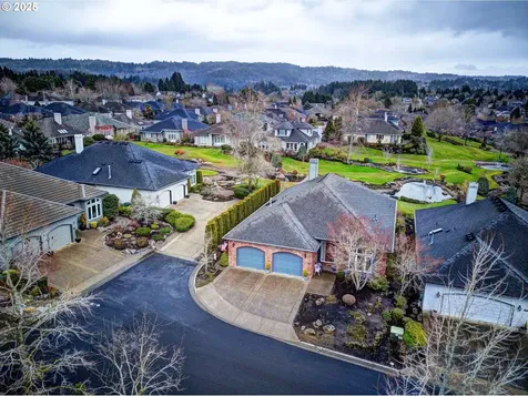 3848 NW Vardon Place Portland OR 97229