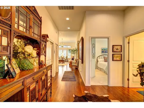 3848 NW Vardon Place Portland OR 97229