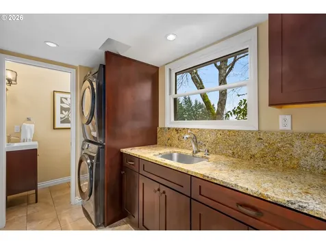 3 Hotspur Street Lake Oswego OR 97035
