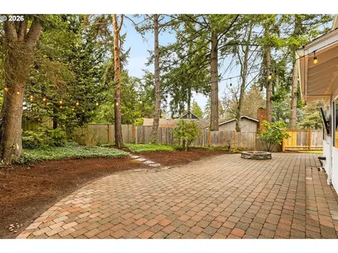 3 Hotspur Street Lake Oswego OR 97035