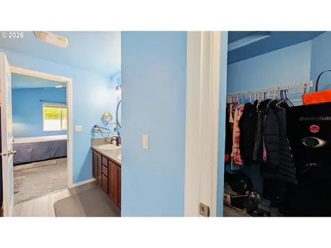 175 River Walk Place Cottage Grove OR 97424