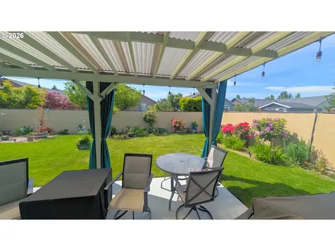 175 River Walk Place Cottage Grove OR 97424