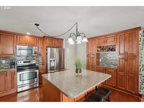 17420 SE 18th Street Vancouver WA 98683