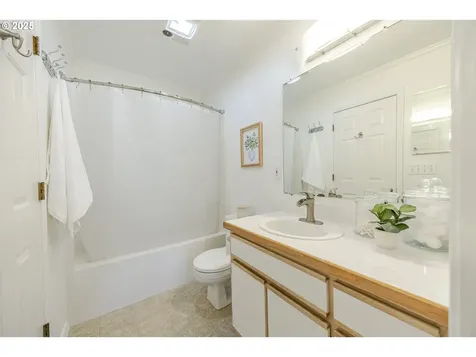 3783 Westleigh Street Eugene OR 97405