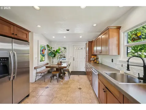 4317 SE 51st Avenue Portland OR 97206