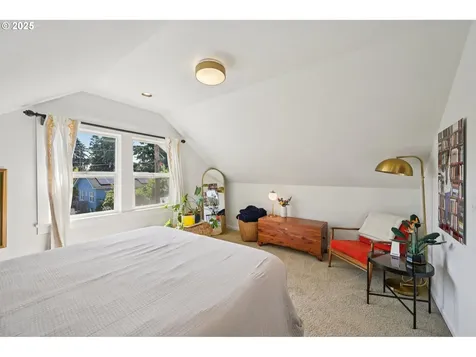 4317 SE 51st Avenue Portland OR 97206