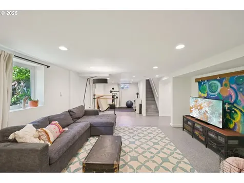 4317 SE 51st Avenue Portland OR 97206