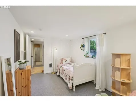 4317 SE 51st Avenue Portland OR 97206