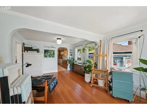 4317 SE 51st Avenue Portland OR 97206