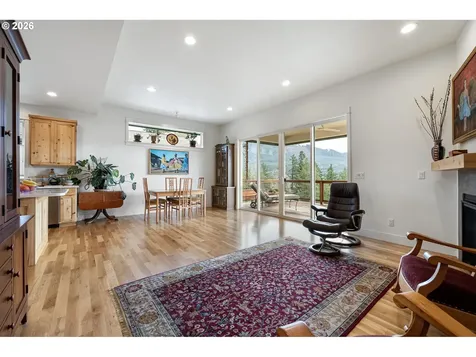 530 Sunridge Lane Lowell OR 97452