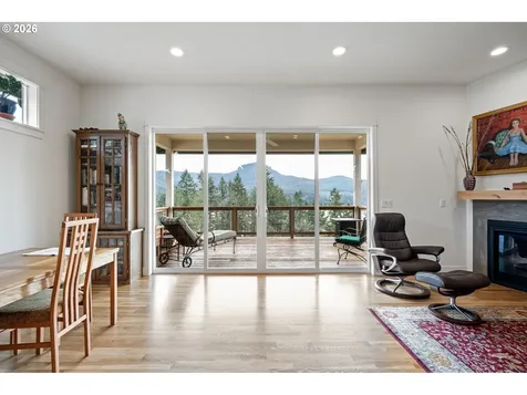 530 Sunridge Lane Lowell OR 97452
