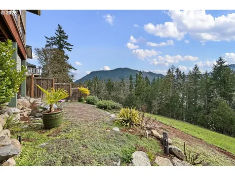 530 Sunridge Lane Lowell OR 97452