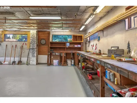 9319 NE Broadway Portland OR 97220