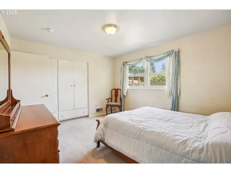 9375 SW Wilshire Street Portland OR 97225