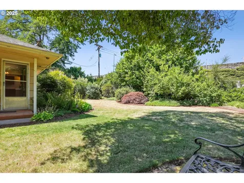 9375 SW Wilshire Street Portland OR 97225