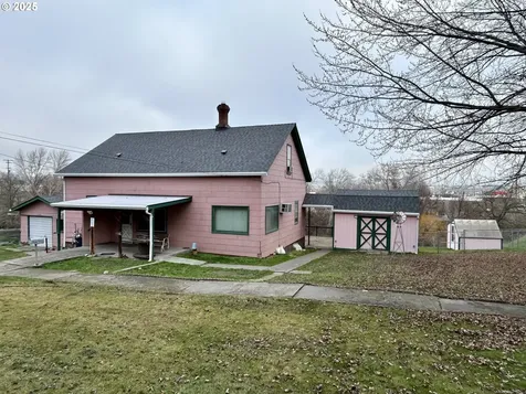 823 W 8th Street The Dalles OR 97058