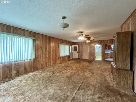 823 W 8th Street The Dalles OR 97058