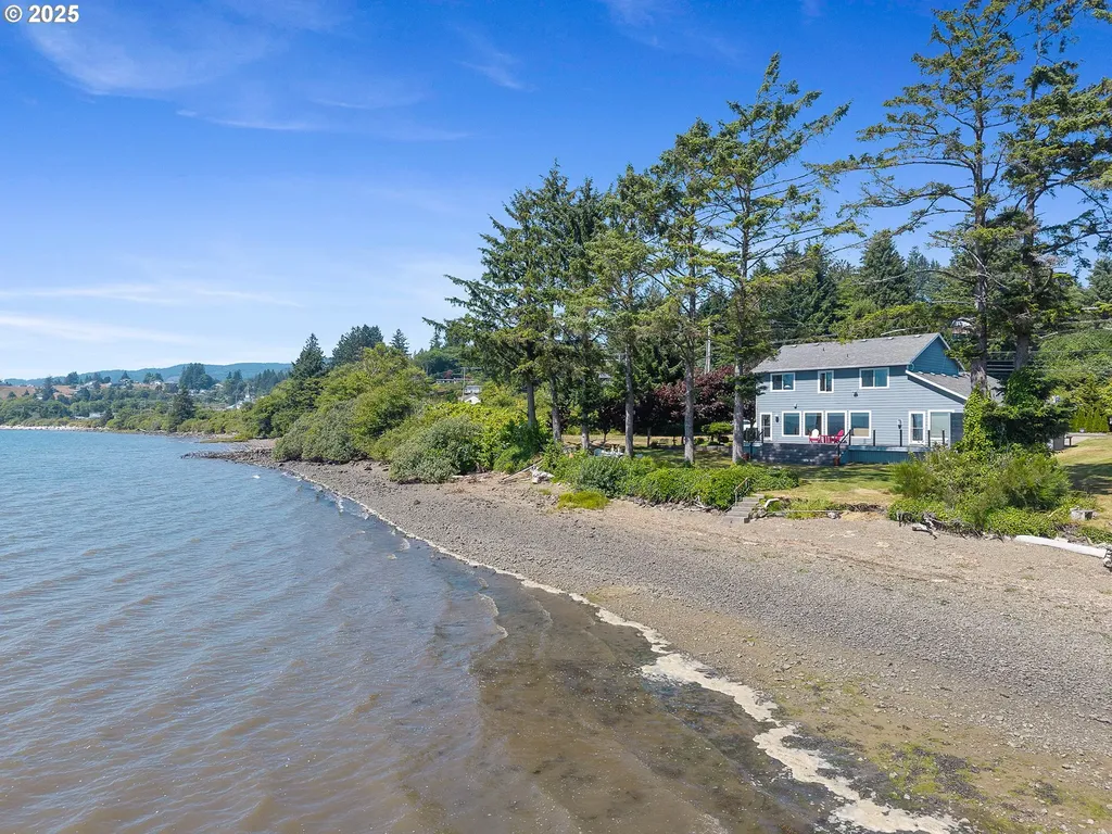8580 Bayfront Lane Bay City OR 97107