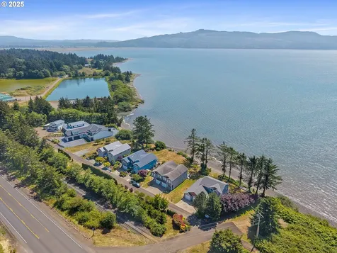 8580 Bayfront Lane Bay City OR 97107