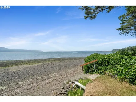 8580 Bayfront Lane Bay City OR 97107