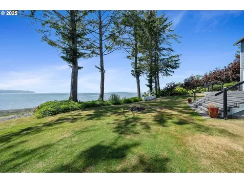 8580 Bayfront Lane Bay City OR 97107