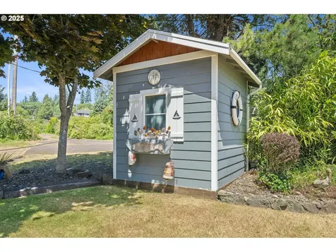 8580 Bayfront Lane Bay City OR 97107