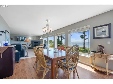 8580 Bayfront Lane Bay City OR 97107