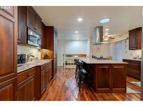 6625 SW Nehalem Lane Beaverton OR 97007