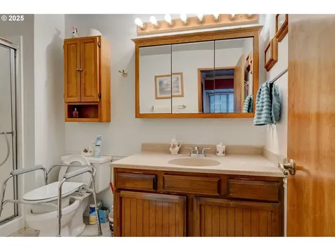 6625 SW Nehalem Lane Beaverton OR 97007
