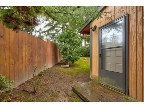 6625 SW Nehalem Lane Beaverton OR 97007
