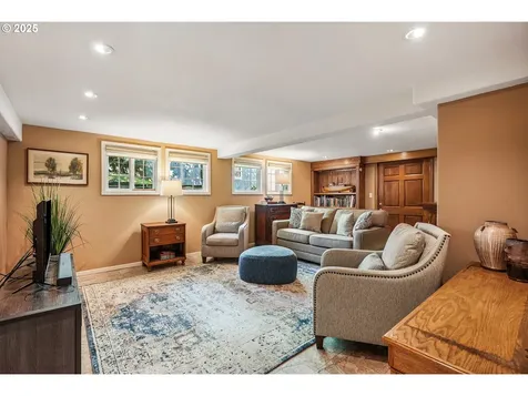 5757 NE Emerson Street Portland OR 97218