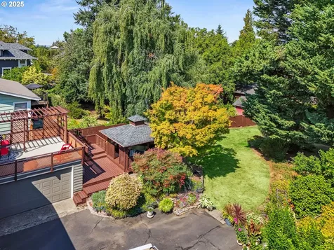 5757 NE Emerson Street Portland OR 97218