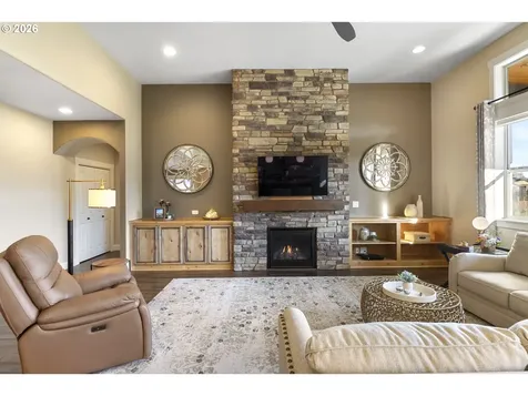 1275 S 15th Way Ridgefield WA 98642