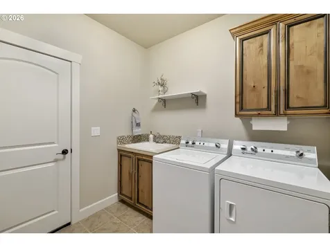1275 S 15th Way Ridgefield WA 98642