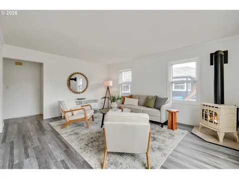 4905 NE 78th Avenue Portland OR 97218