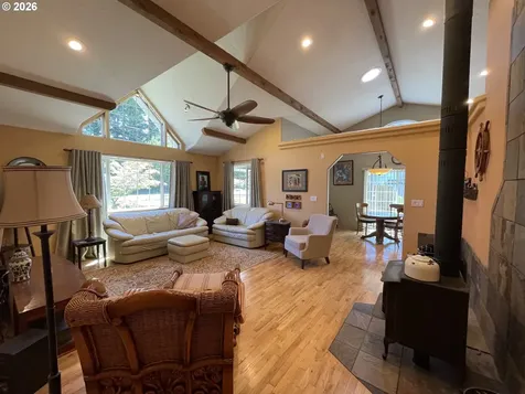 31601 SE Lawrence Road Estacada OR 97023
