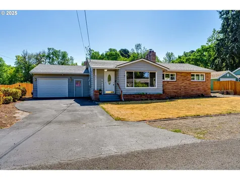 850 Spruce Street Junction City OR 97448