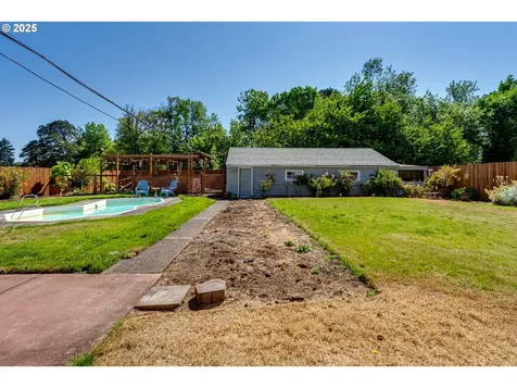 850 Spruce Street Junction City OR 97448