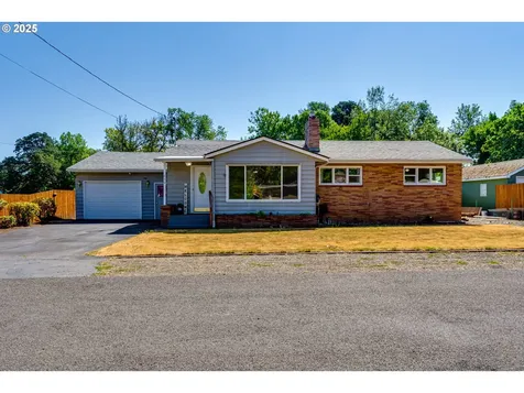 850 Spruce Street Junction City OR 97448