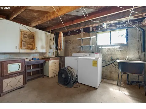 90609 Lewis And Clark Road Astoria OR 97103
