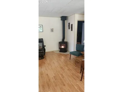 131 E Rainbow Road Waldport OR 97394