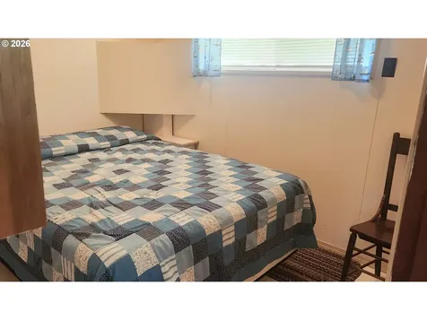 131 E Rainbow Road Waldport OR 97394
