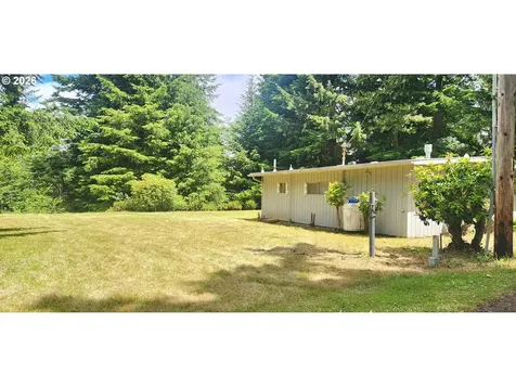 131 E Rainbow Road Waldport OR 97394